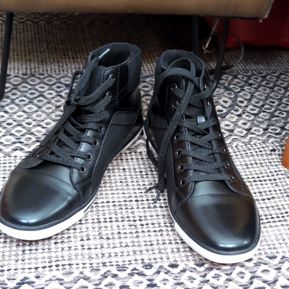 Unlisted Black High-Top Sneakers Sleek Urban Style